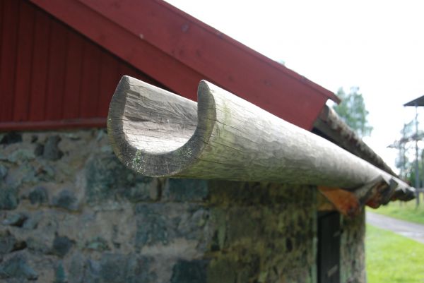 Cost of Wooden Gutter Repair in Bowie