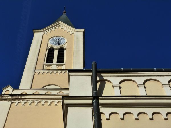 Cost of Church Gutter Installation in Bowie